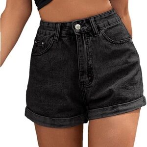 Divided by H&M Black cuffed shorts